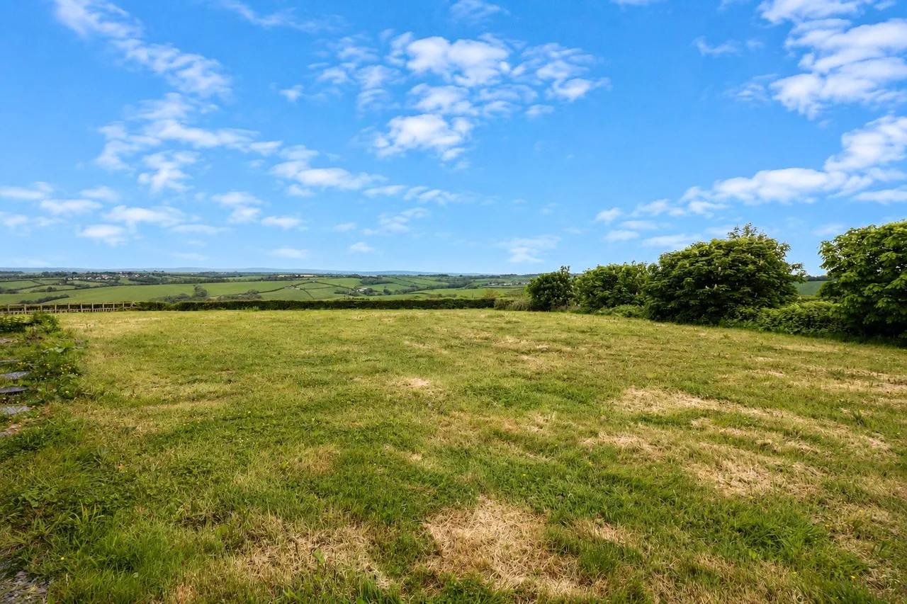 Chulmleigh, EX18, photo 4