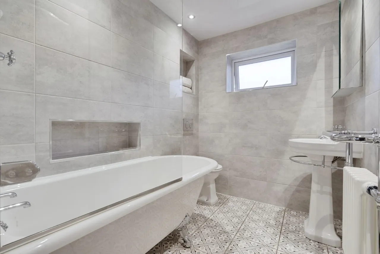 Waterslea Drive, Bolton, BL1, photo 9
