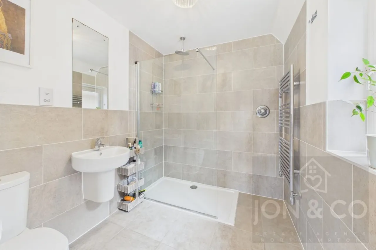 March Springs, Moulton, NN3, photo 16