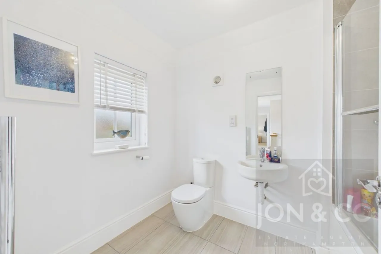 March Springs, Moulton, NN3, photo 22