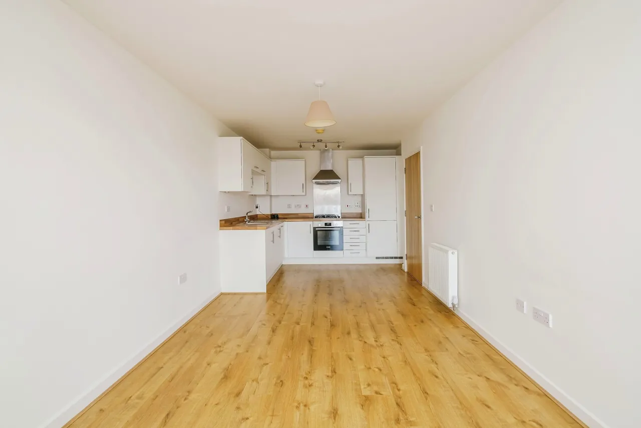 Victory Park Road, Addlestone, KT15, photo 4
