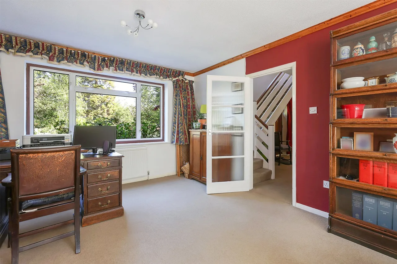Priory Close, Dorking, RH4, photo 5