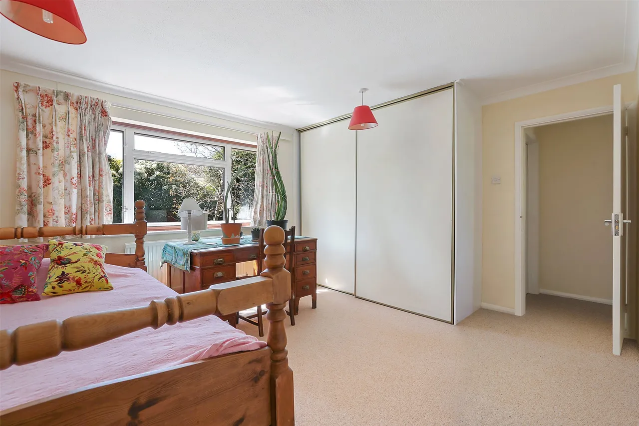 Priory Close, Dorking, RH4, photo 6