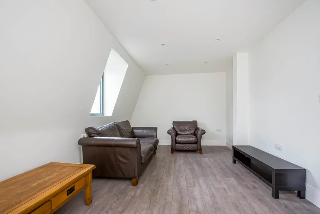 Belmont Road, Uxbridge, UB8, photo 15