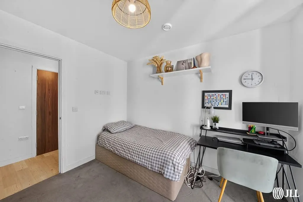 Jupp Road West, London, E15, photo 11