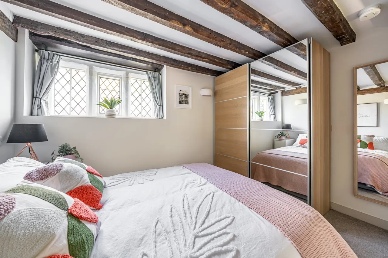 Wyatts Close, Godalming, GU7, photo 9