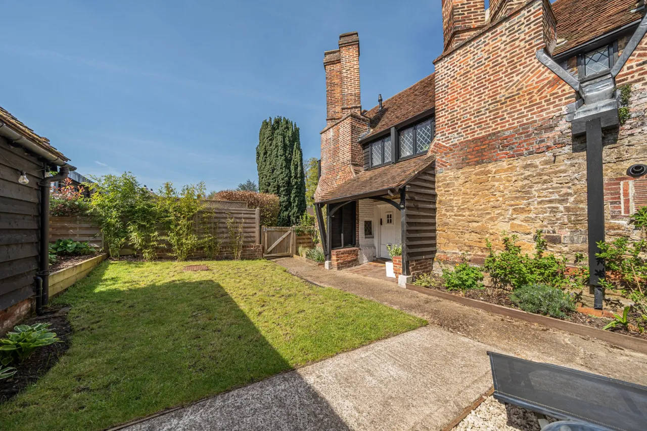 Wyatts Close, Godalming, GU7, photo 14