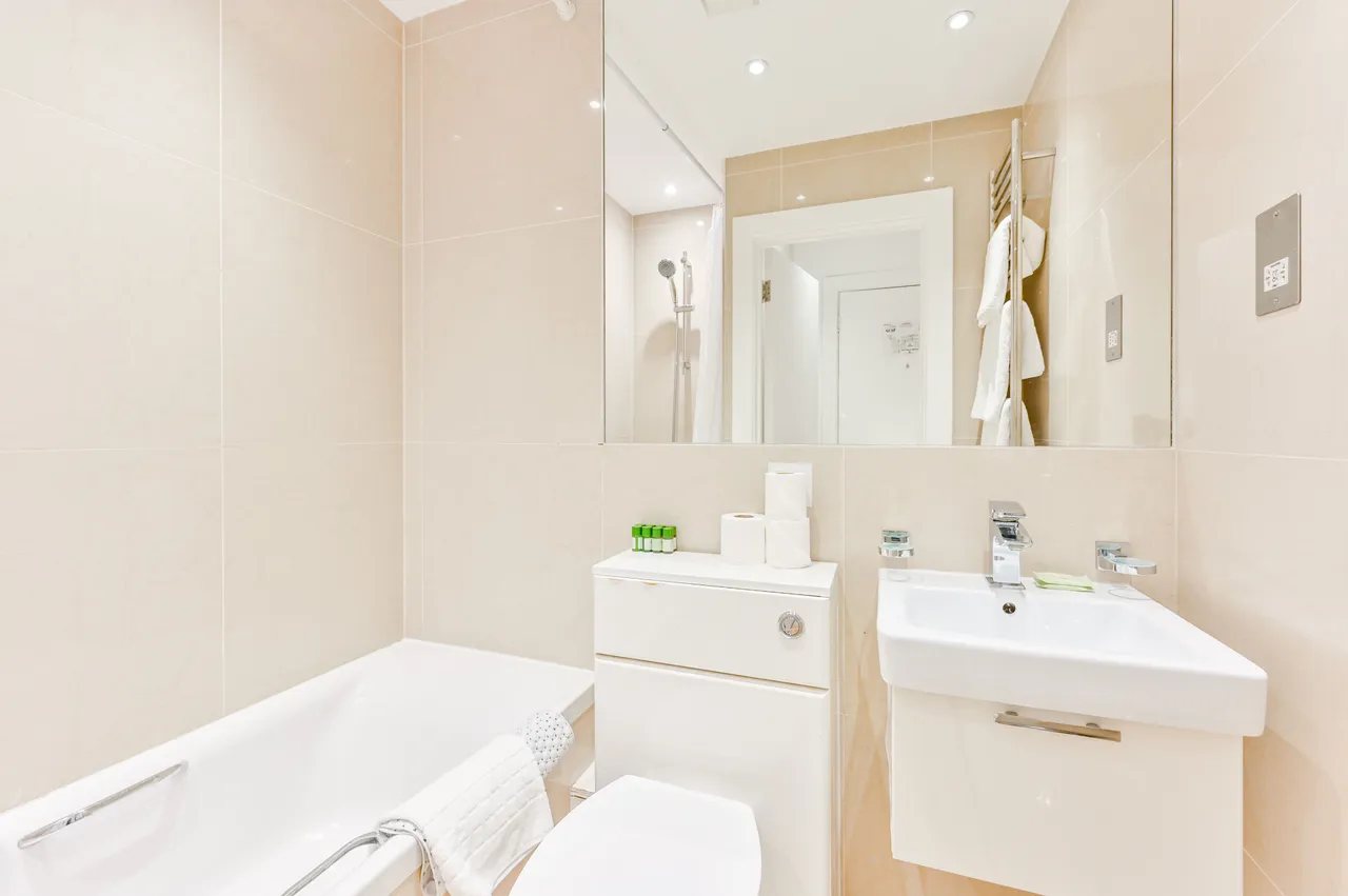 34 Nell Gwynn House, Sloane Avenue, London, photo 6