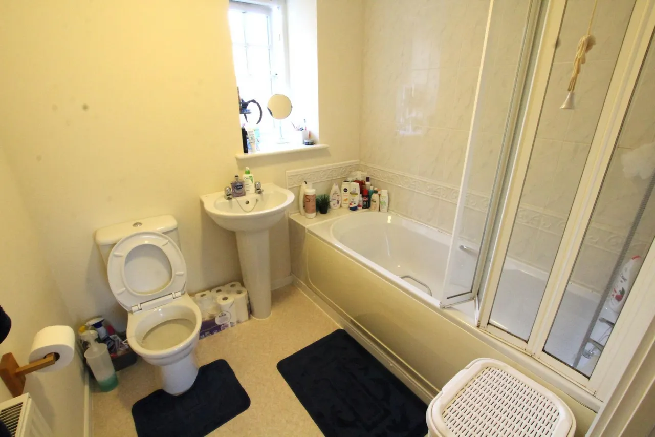 Caroline Court, Burton-On-Trent, DE14, photo 6