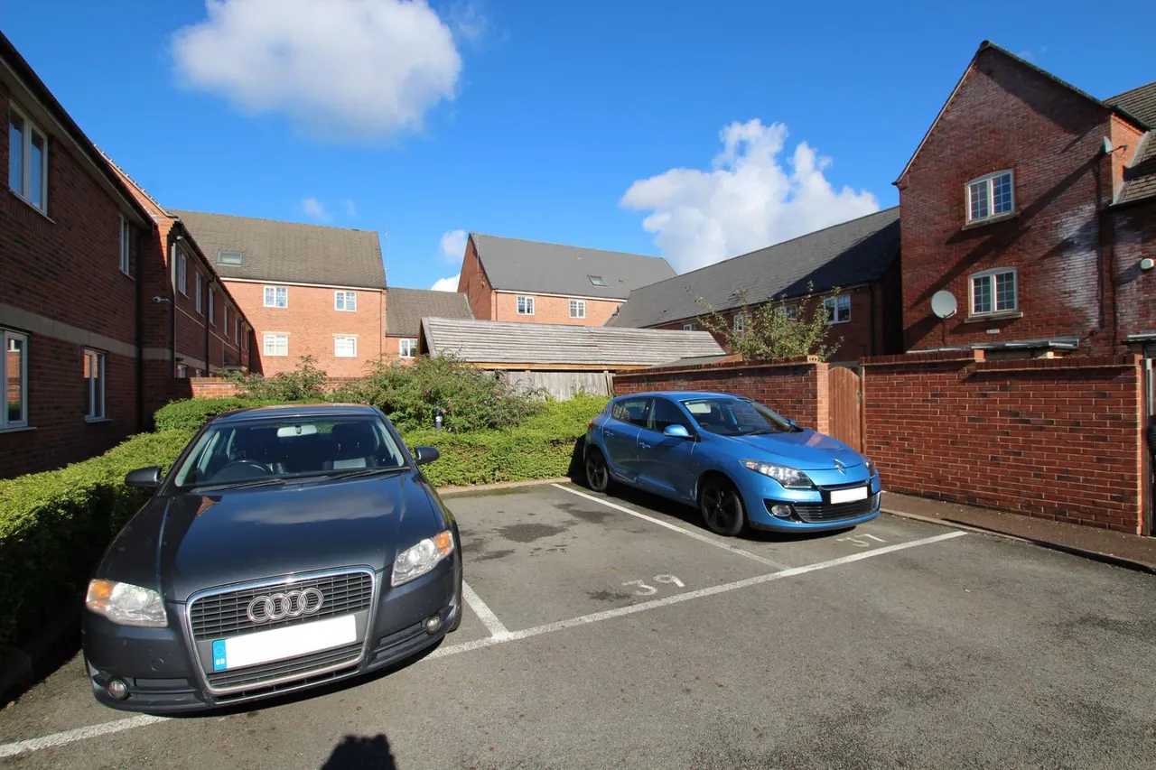 Caroline Court, Burton-On-Trent, DE14, photo 8