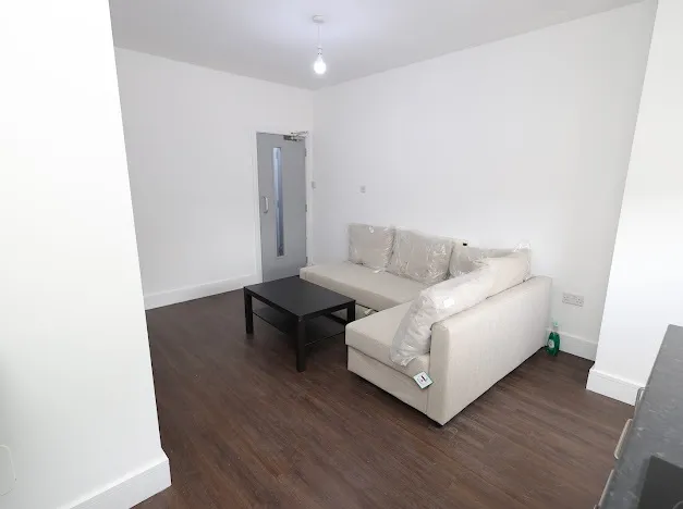 Bearwood Road, B66, photo 4