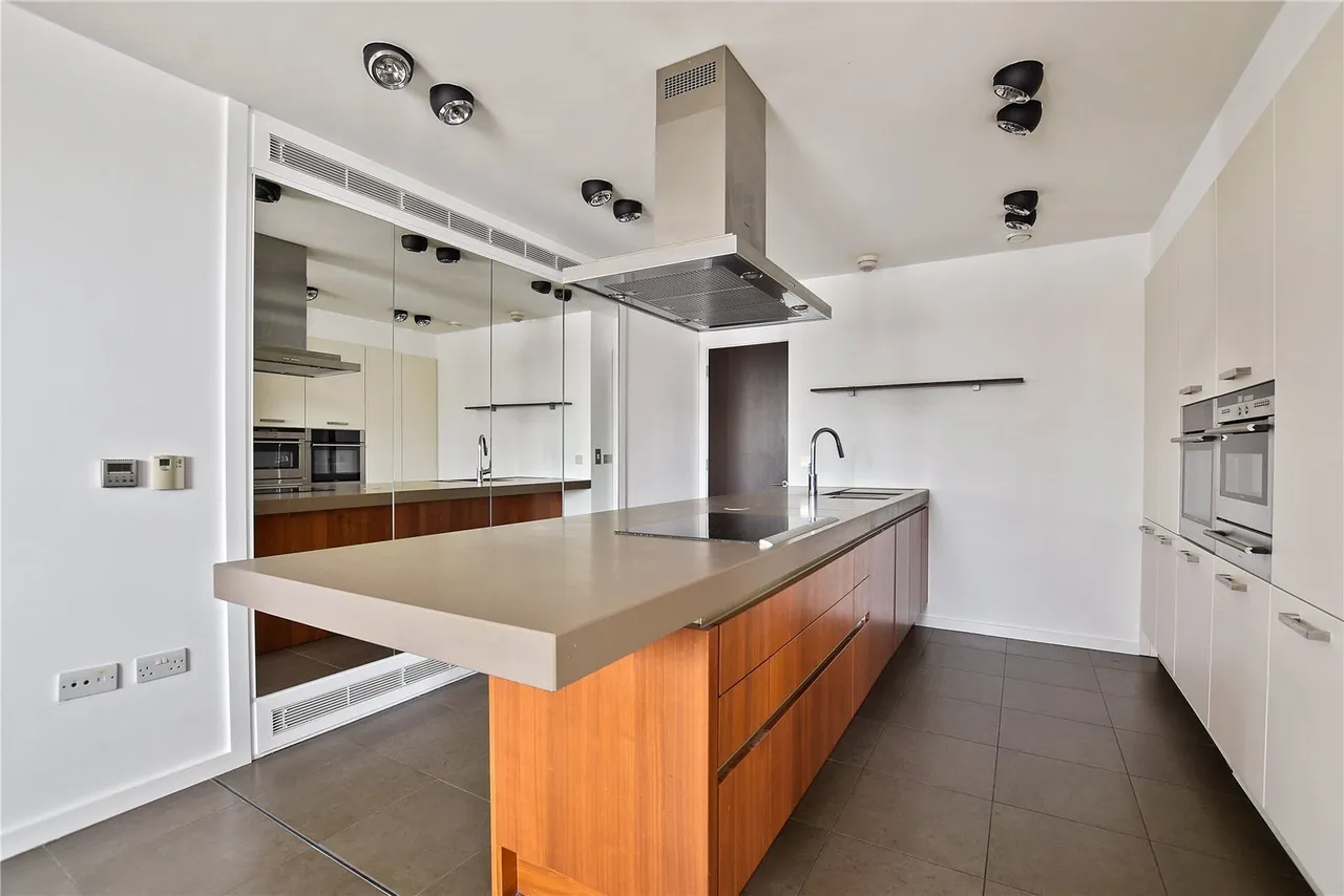 Lots Road, London, SW10, photo 6