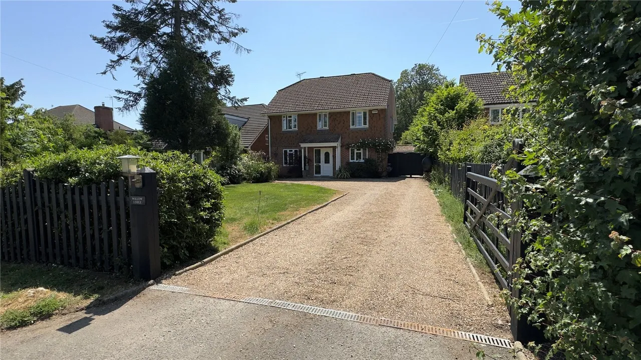 4 bed house for sale, Hornash Lane, Shadoxhurst, TN26