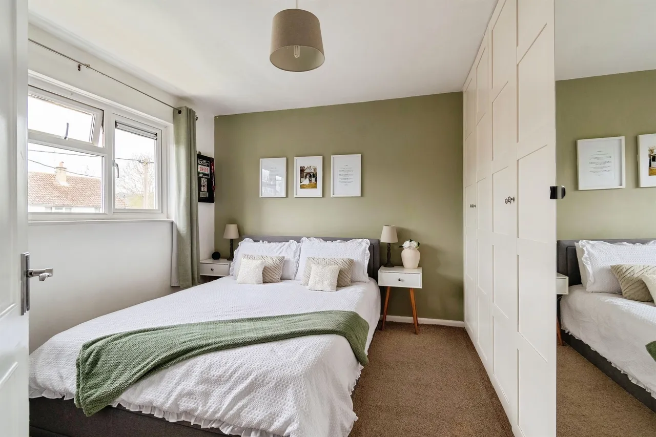 Pound Close, Lyneham, SN15, photo 11