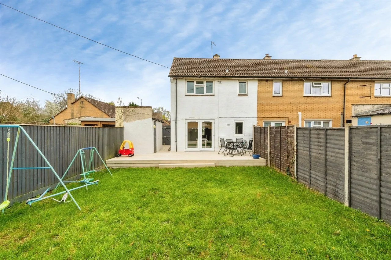 Pound Close, Lyneham, SN15, photo 15