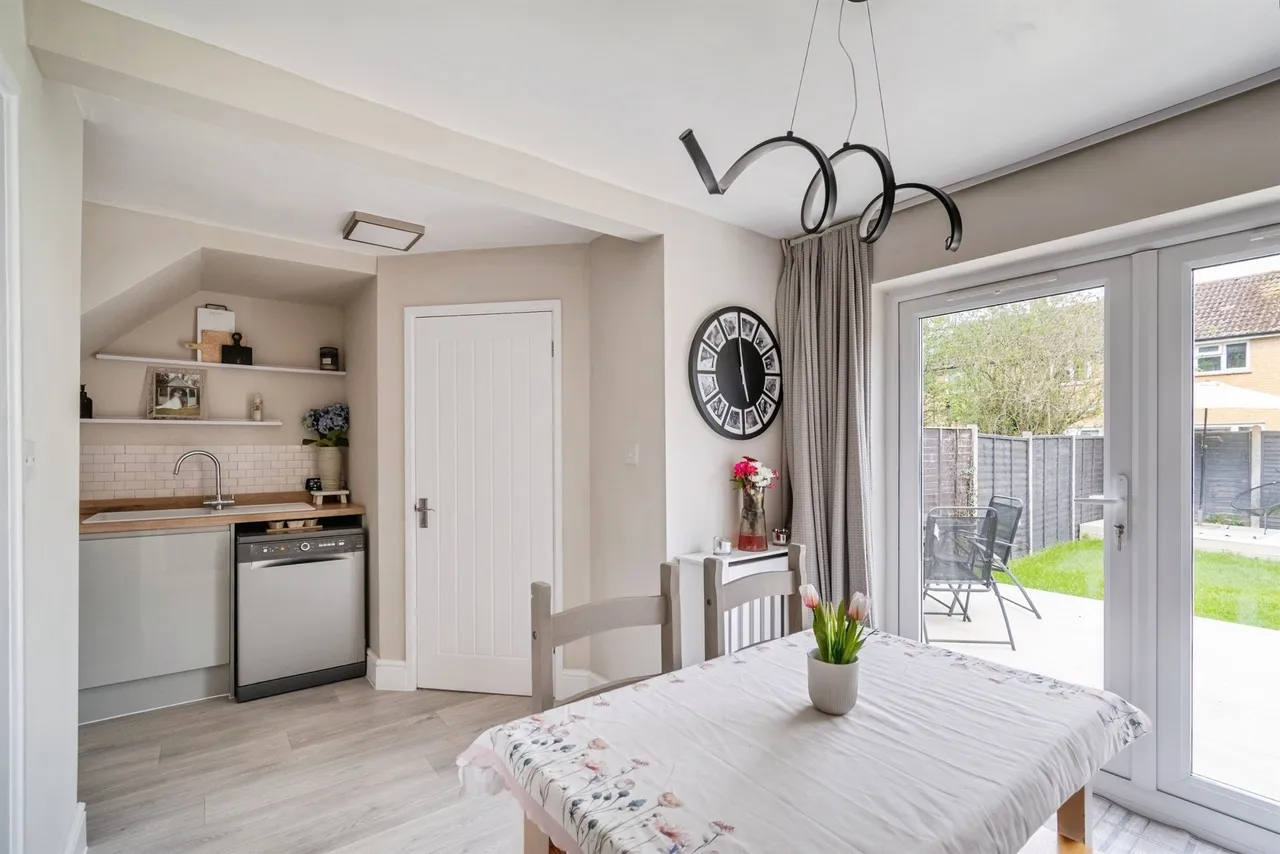 Pound Close, Lyneham, SN15, photo 8