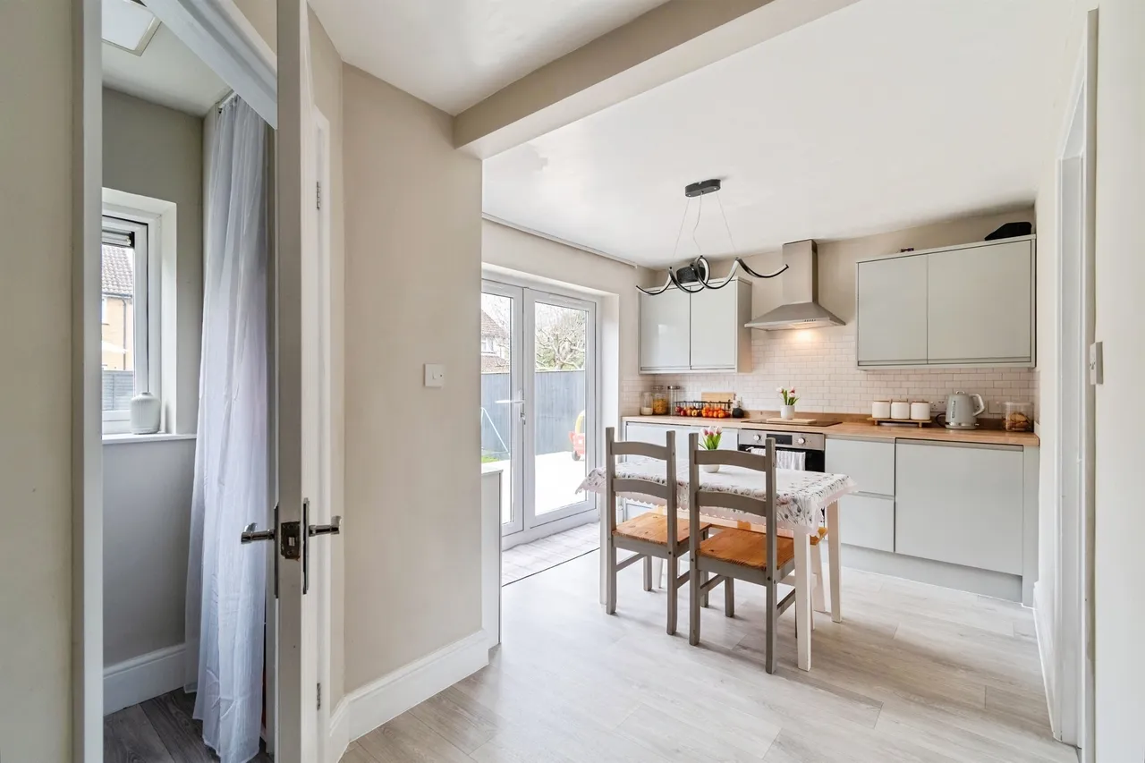 2 bed house for sale, Pound Close, Lyneham, SN15