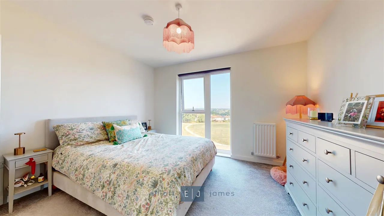 Epping Gate, Borders Lane, Loughton, photo 6
