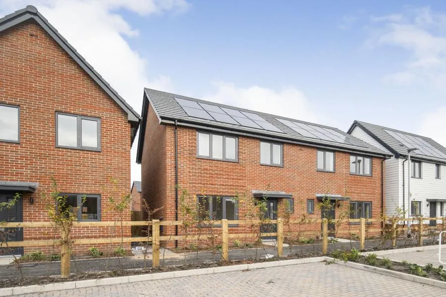 3 bed house to rent, Gethin Grove, Crowthorne, RG45