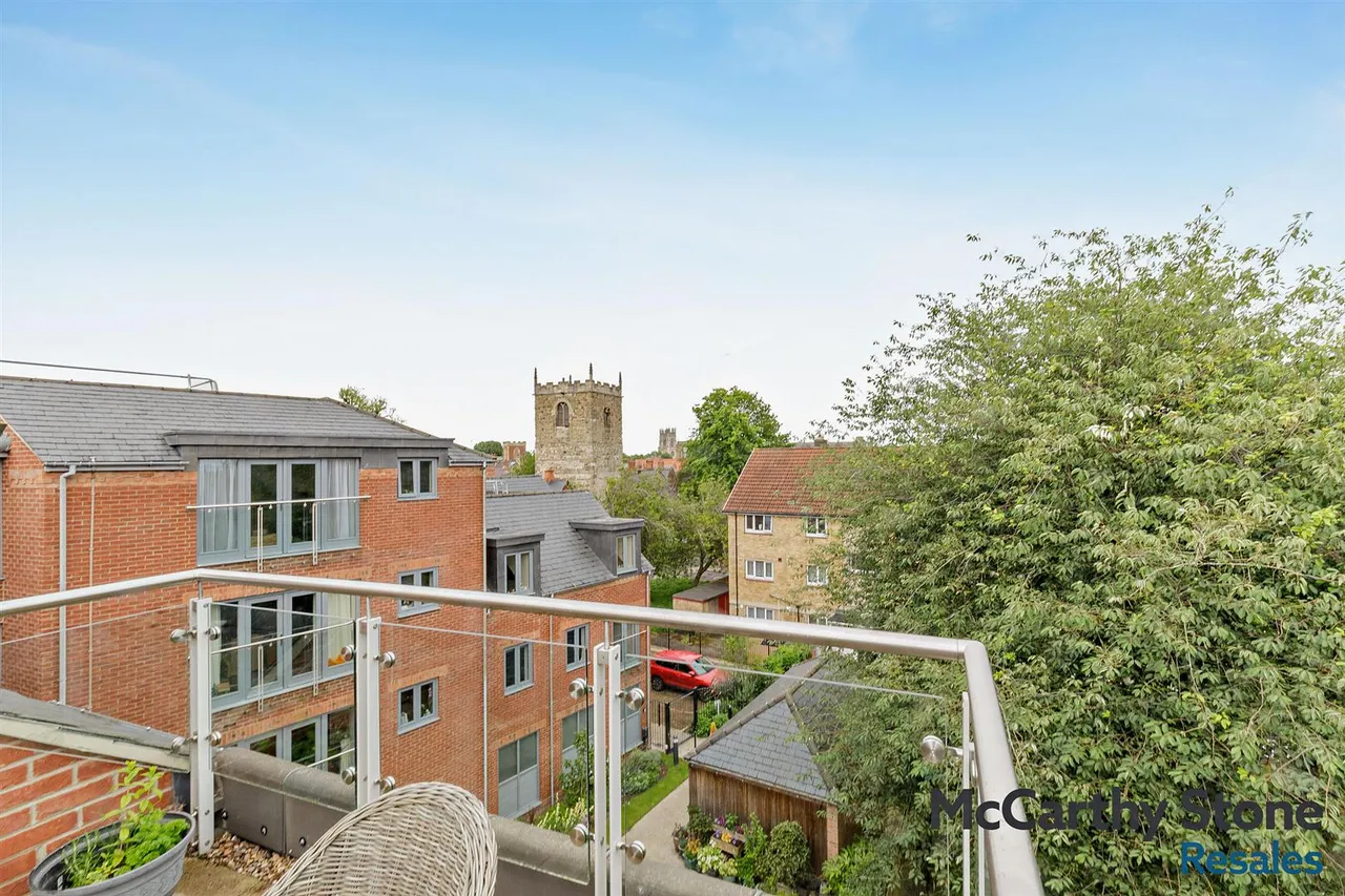 Bishophill Junior, York, YO1, photo 9