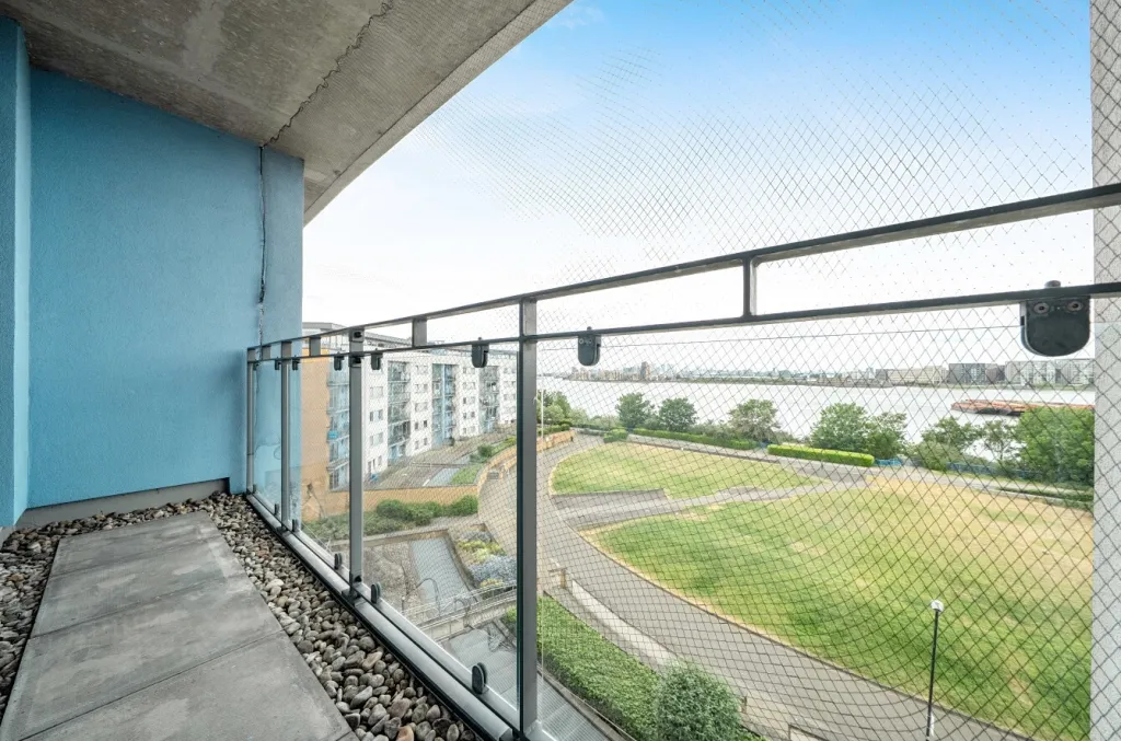 Tideslea Path, Thamesmead, SE28, photo 17