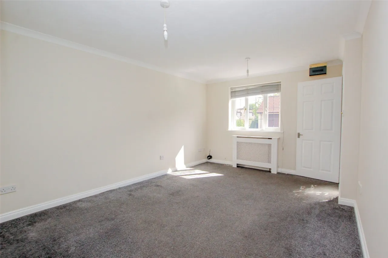 Hedge Close, West Wick, BS22, photo 12