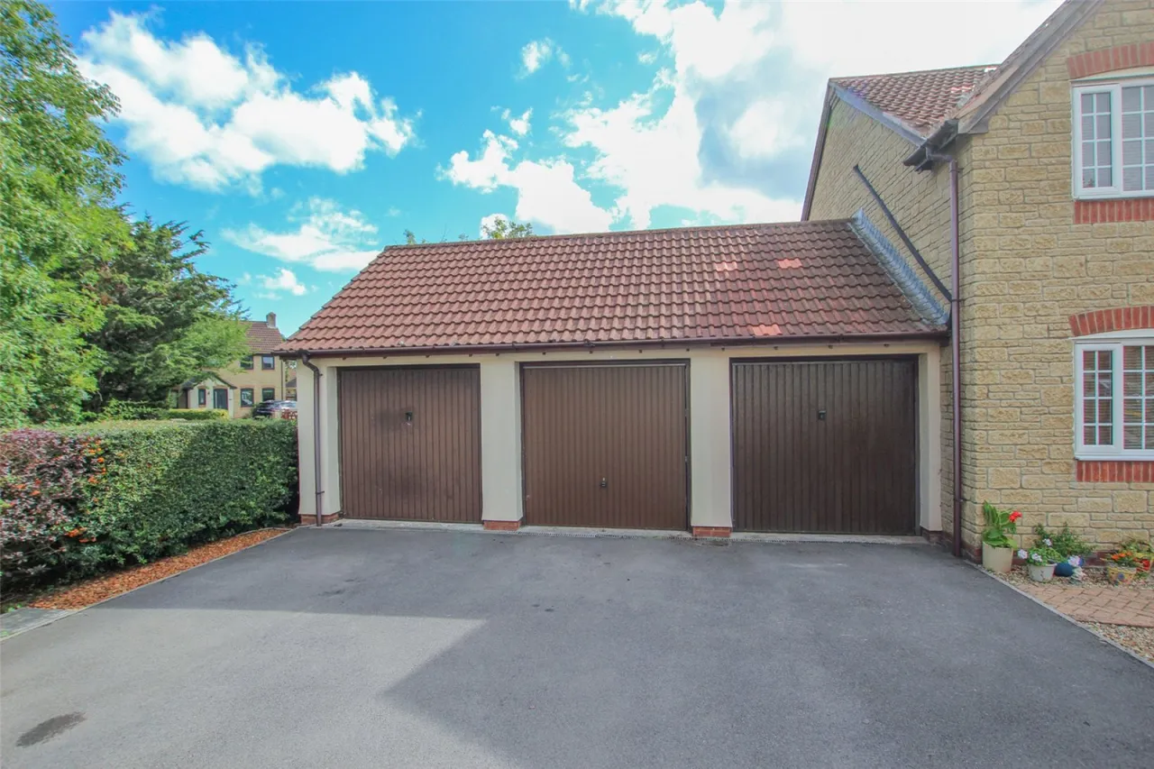 Hedge Close, West Wick, BS22, photo 10