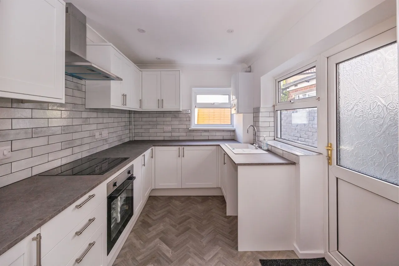 Walden Road, Portsmouth, PO2, photo 9