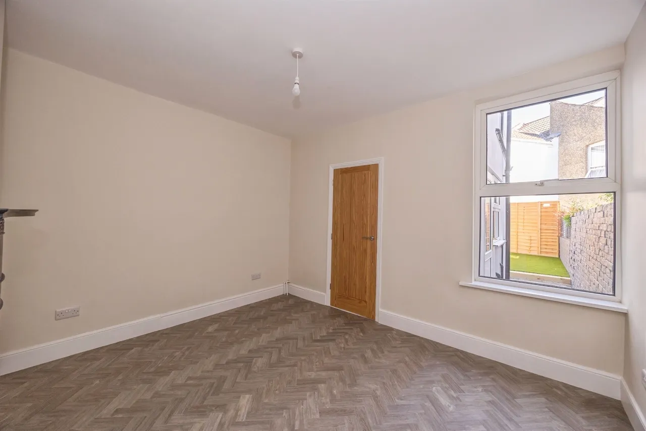 Walden Road, Portsmouth, PO2, photo 3