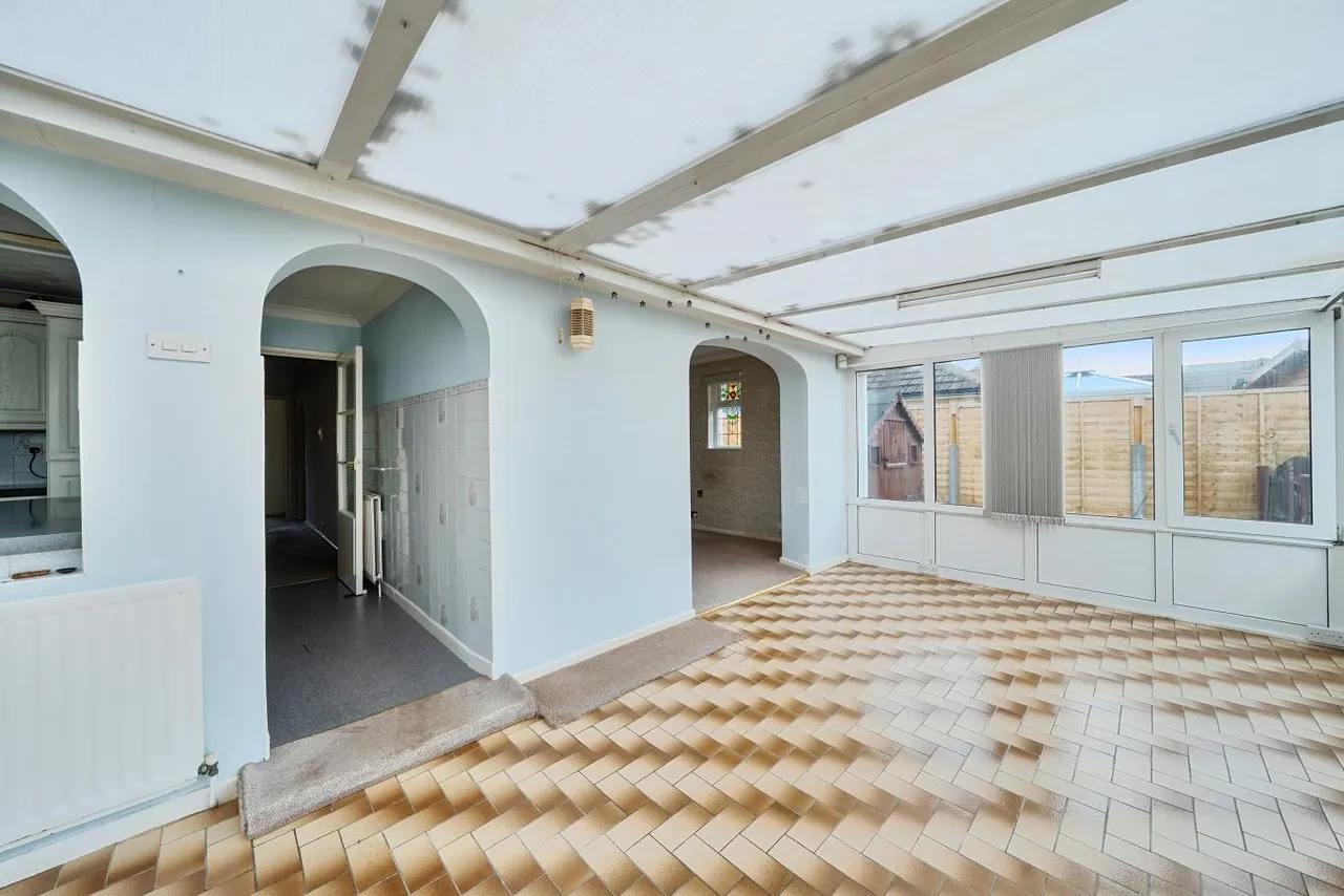 Kinson Road, BH10, photo 11