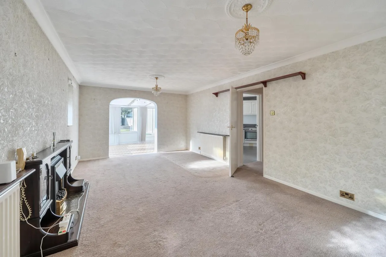 Kinson Road, BH10, photo 5