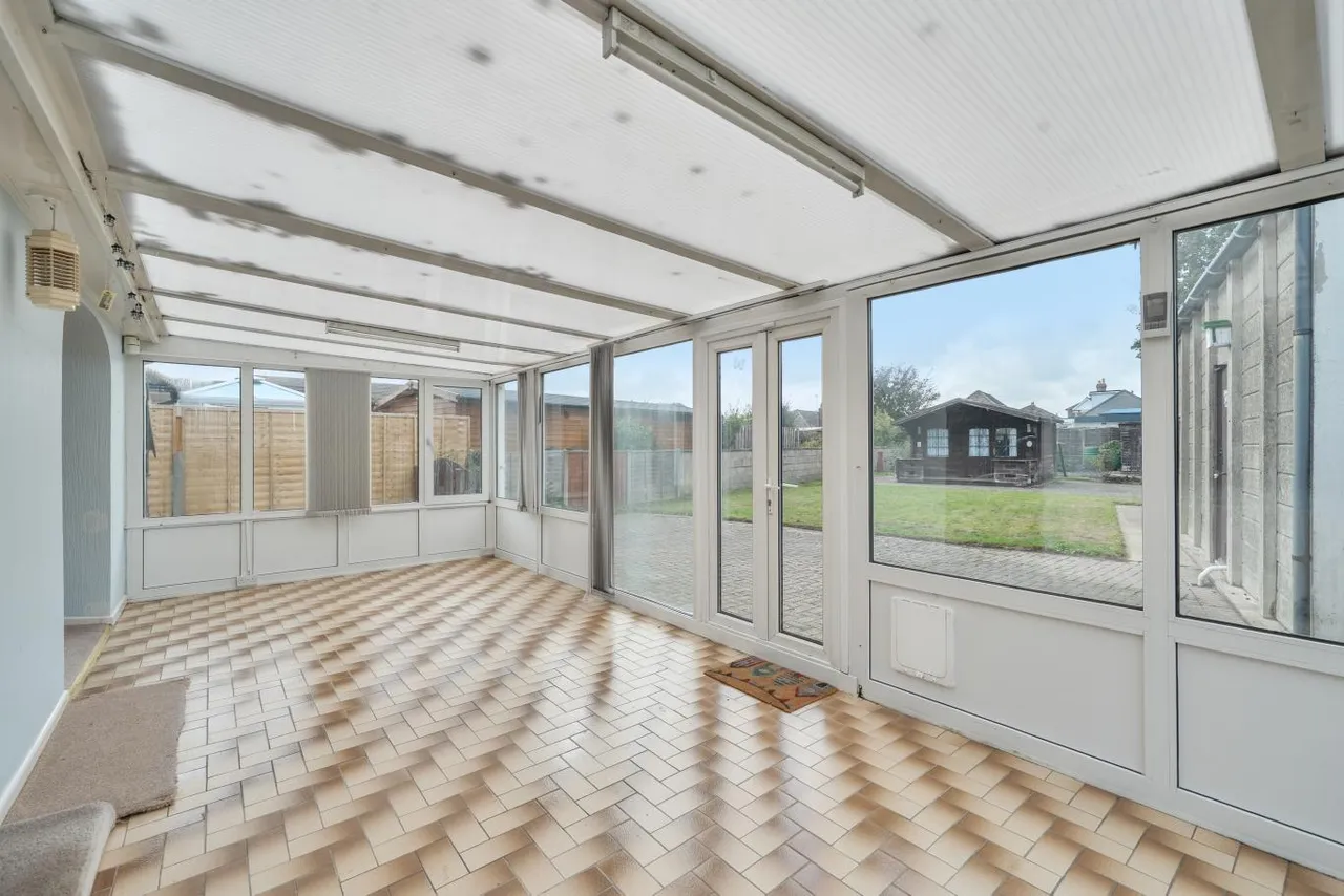 Kinson Road, BH10, photo 10