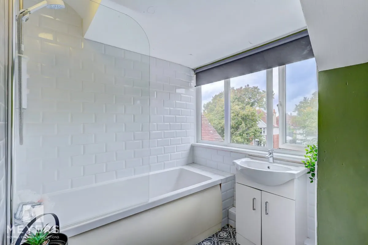 Wentworth Avenue, Bournemouth, BH5, photo 15