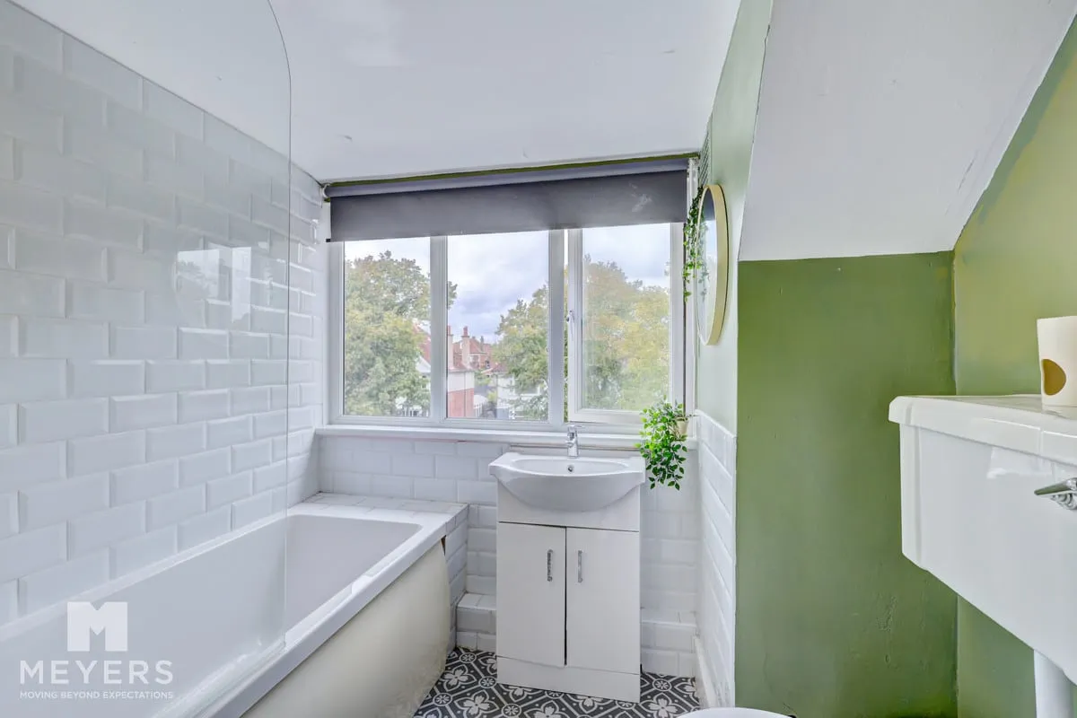 Wentworth Avenue, Bournemouth, BH5, photo 17