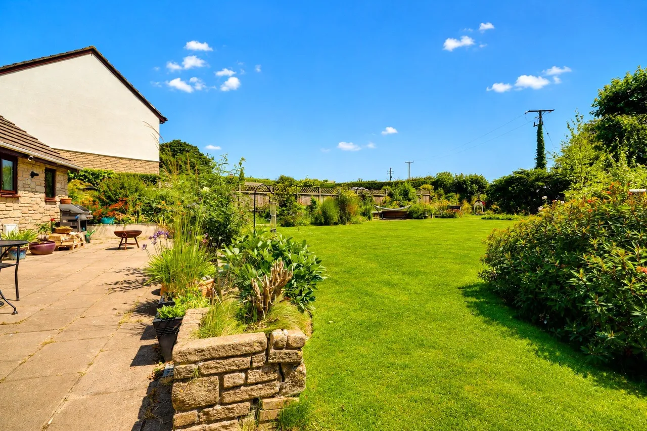 St. Andrews Close, Yarnscombe, EX31, photo 20