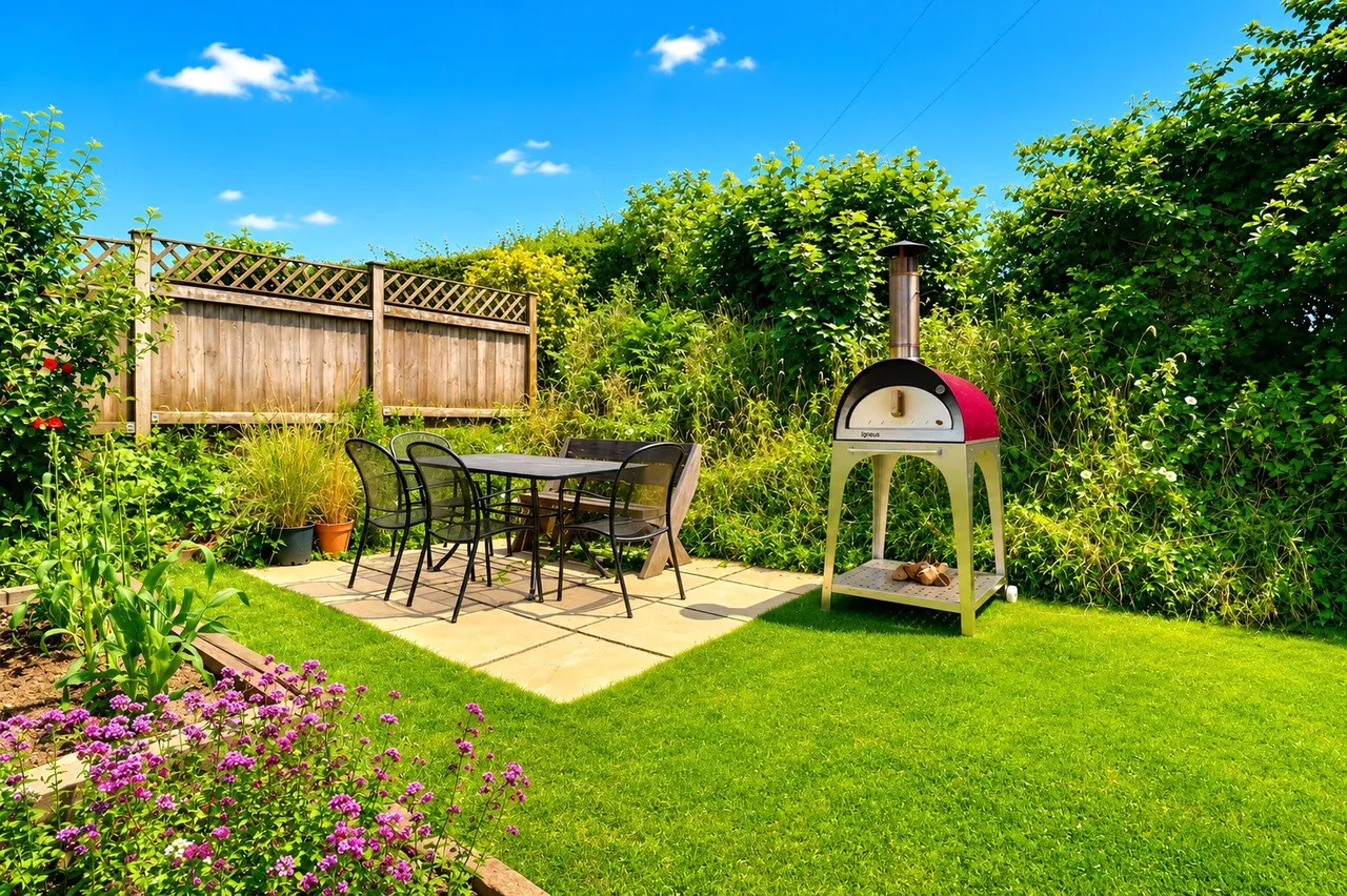 St. Andrews Close, Yarnscombe, EX31, photo 11