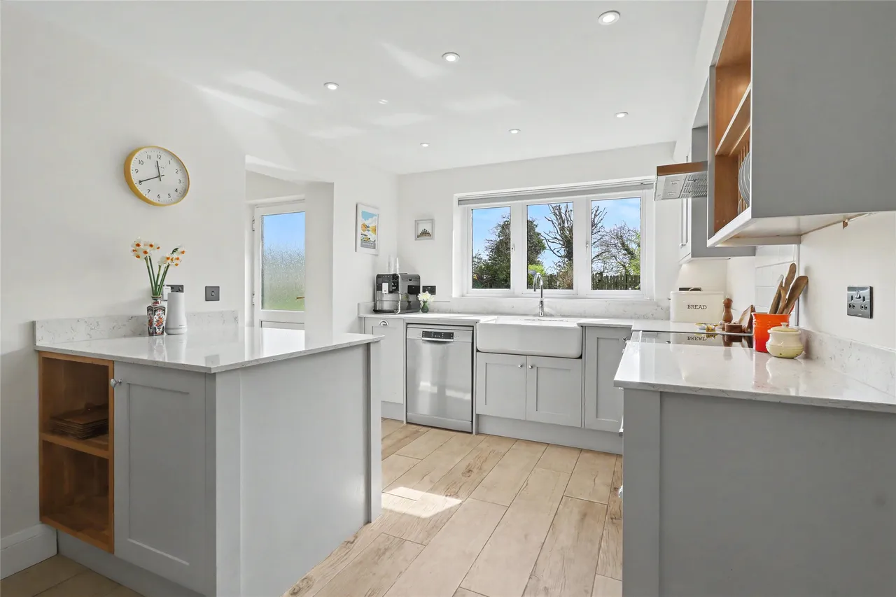 St. Andrews Close, Yarnscombe, EX31, photo 3