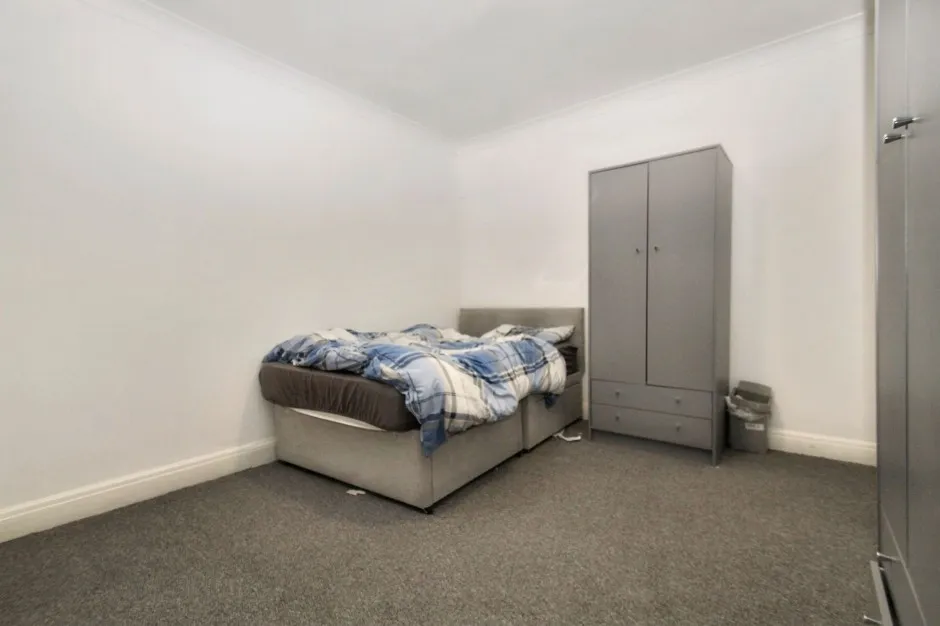 Cromer Close, Uxbridge, UB8, photo 11
