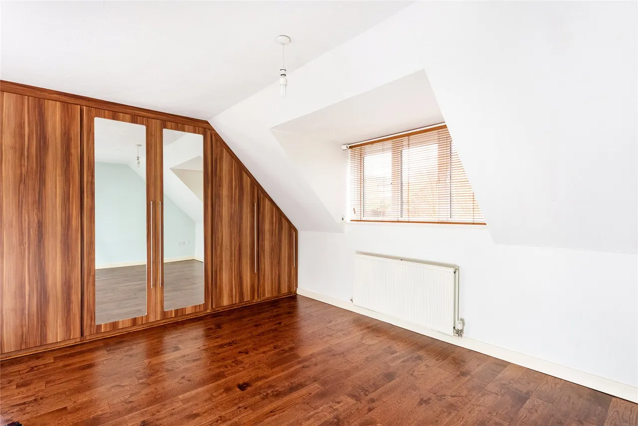 Lenborough Road, MK18, photo 2