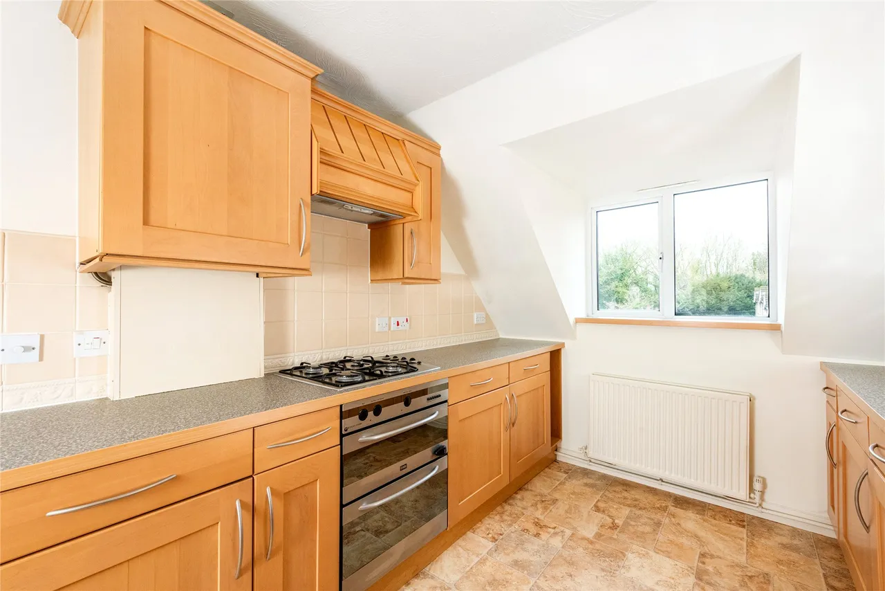 Lenborough Road, MK18, photo 8