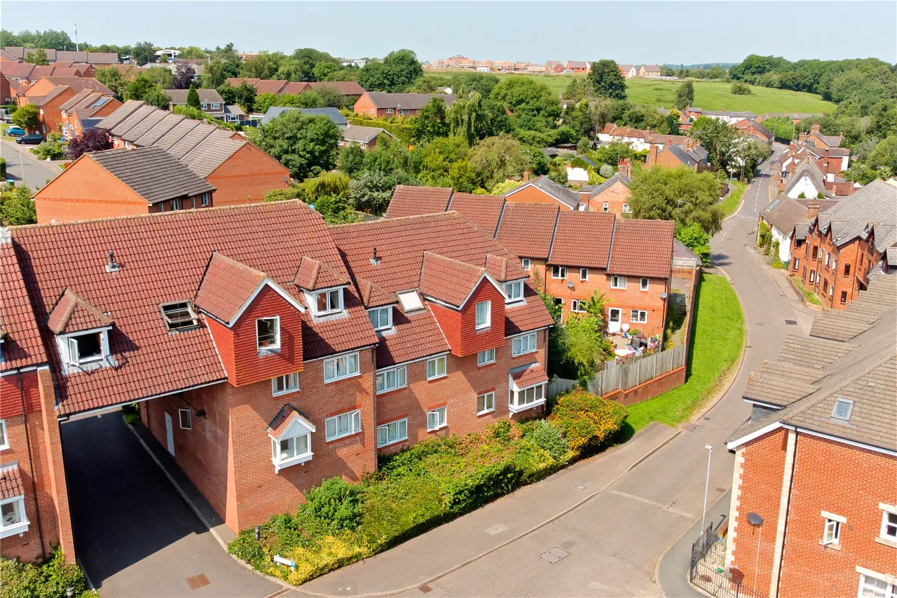 Lenborough Road, MK18, photo 12