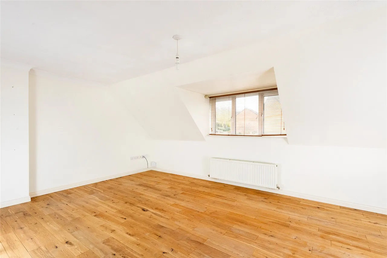 Lenborough Road, MK18, photo 6