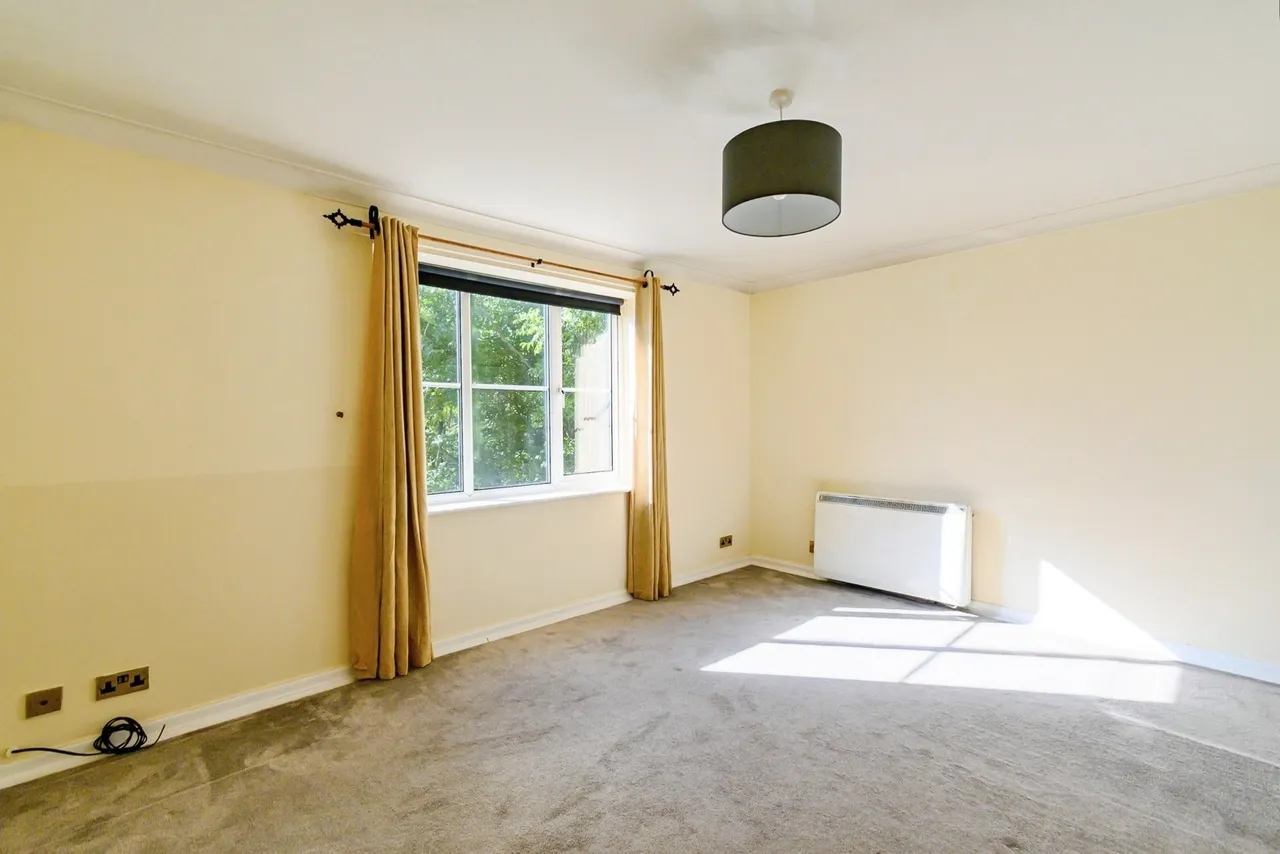 Longview Drive, Wardley, M27, photo 6