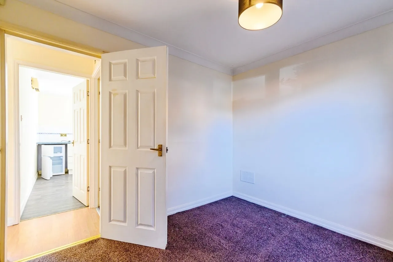 Longview Drive, Wardley, M27, photo 11
