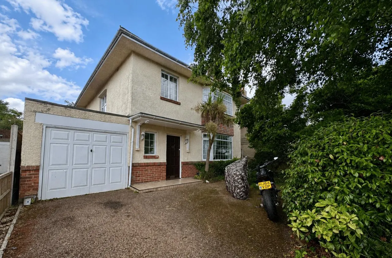 Thistlebarrow Road, BH7, photo 19
