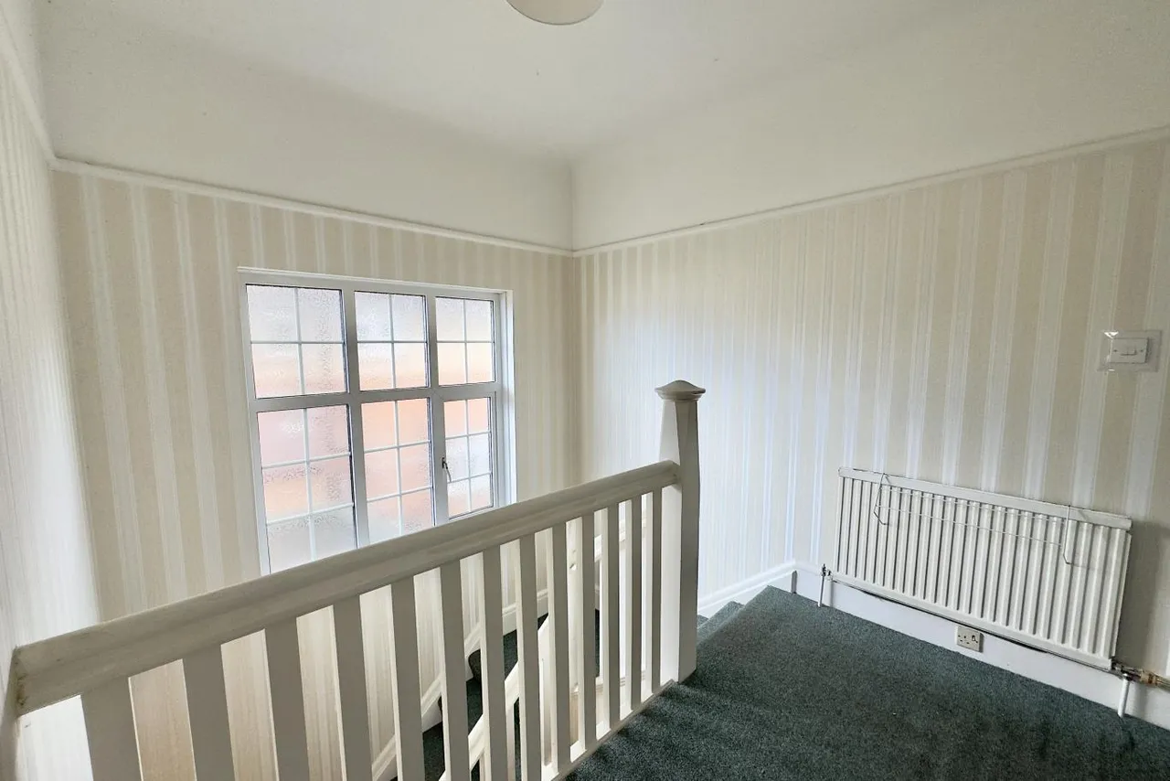 Thistlebarrow Road, BH7, photo 11