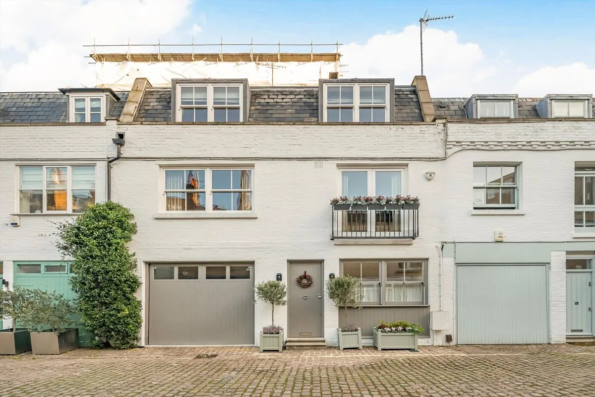 3 bed house to rent, Lancaster Mews, London, W2