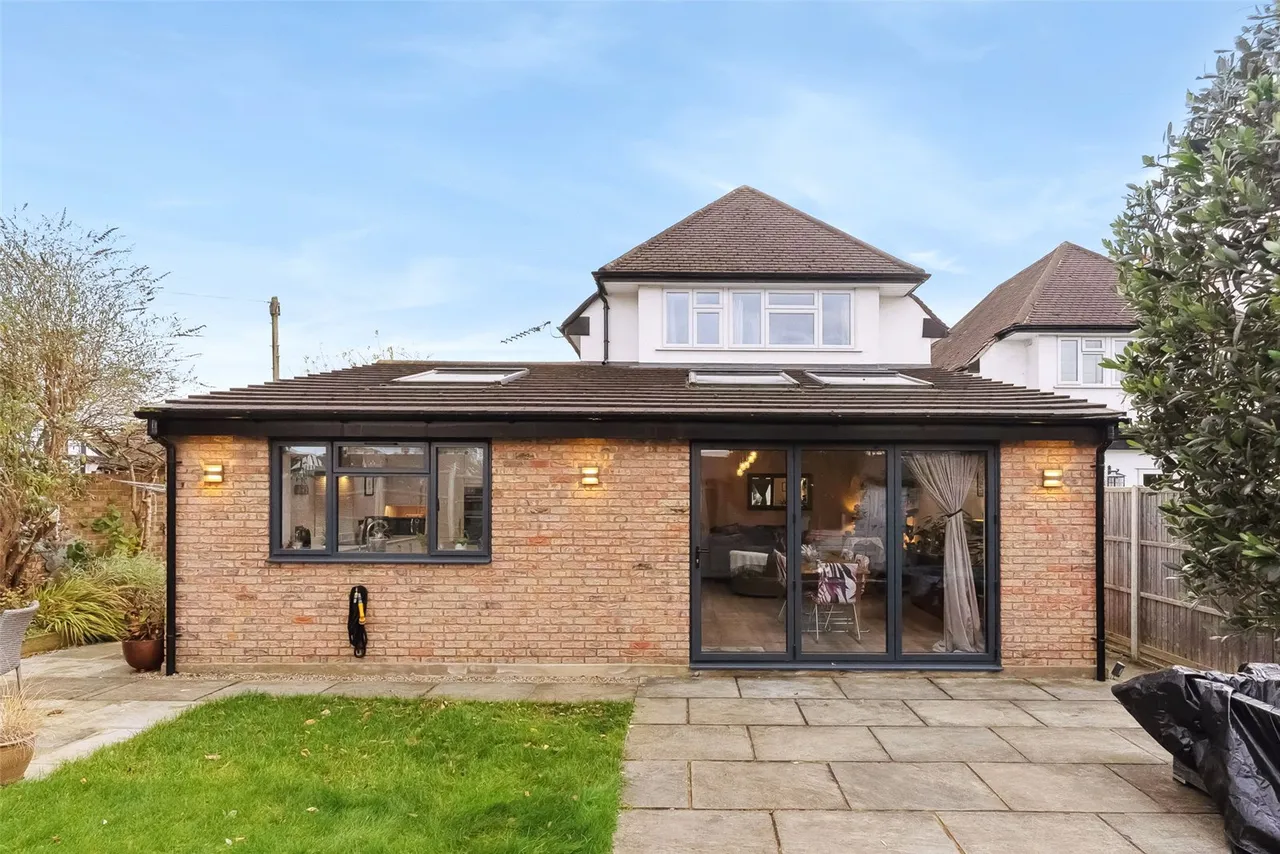 Hazel Close, Whitton, TW2 7NR, photo 14