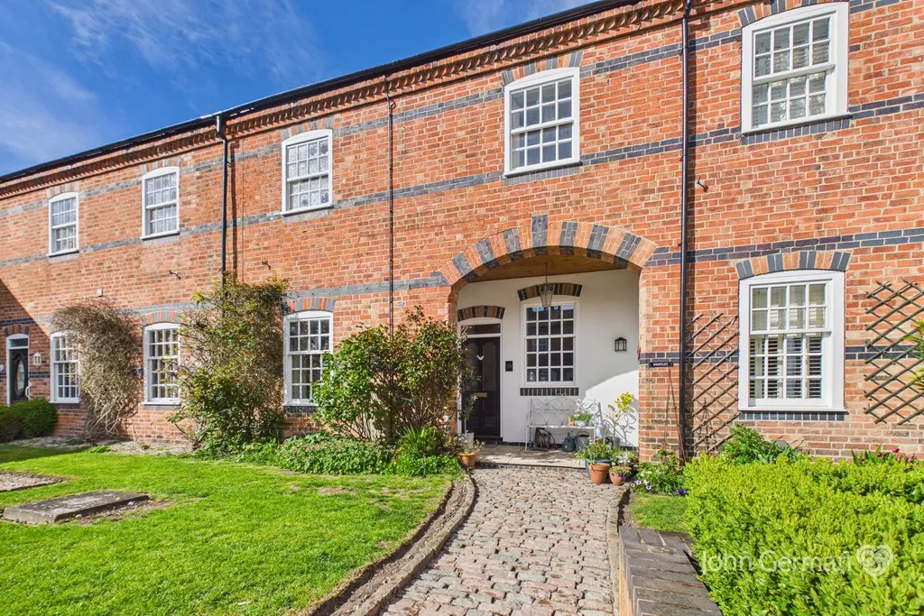 2 bed house for sale, Rangemore Hall Mews, Rangemore