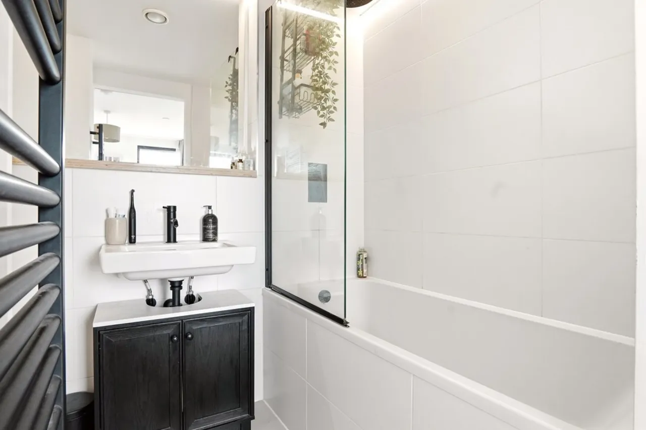Aire Lofts, Climate Innovation District, LS9, photo 14